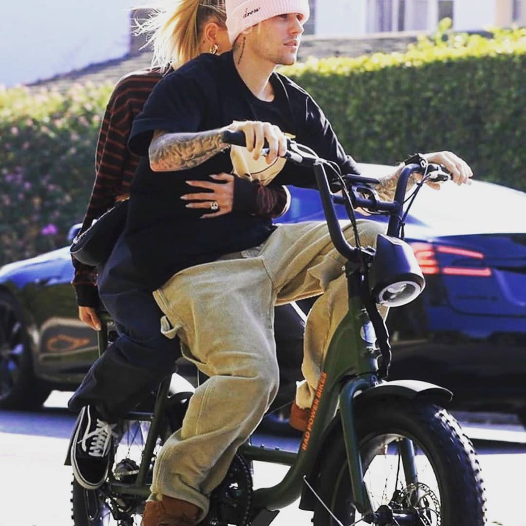 Cute couple @justinbieber #shoutout #shoutouts #shout #out #TFLers #shoutouter #instagood #s4s #shoutoutforshoutout #shoutout4shoutout #so #so4so #photooftheday #ilovemyfollowers #love #sobackteam #soback #follow #f4f #followforfollow #followback #followhim #followme #shout_out