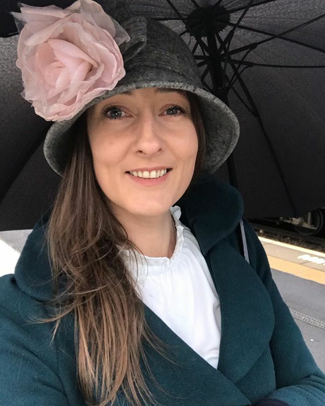 FairyWorldwide's tweet photo. God morning Monday! 
Wishing you all a wonderful week 😊✨ Tomorrow I’ll be talking about Courage in my morning podcast and How to muster the Courage to build and create your dreams here on Earth.

It’s something I go through in myself time and time ag… https://t.co/Nf4f15wPRT https://t.co/XN0XiGi9pT