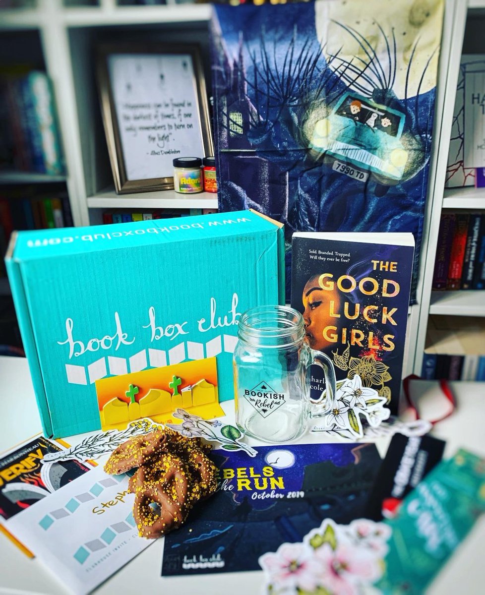 Bookslovereade1's tweet image. Hi Lovelies
Here is a full unboxing of Octobers @BookboxClub #rebelsontherun
It was such a good box the items were simply amazing.
#bookboxclub #bookboxunboxing bookslovereadersblog.wordpress.com/2019/11/11/boo…