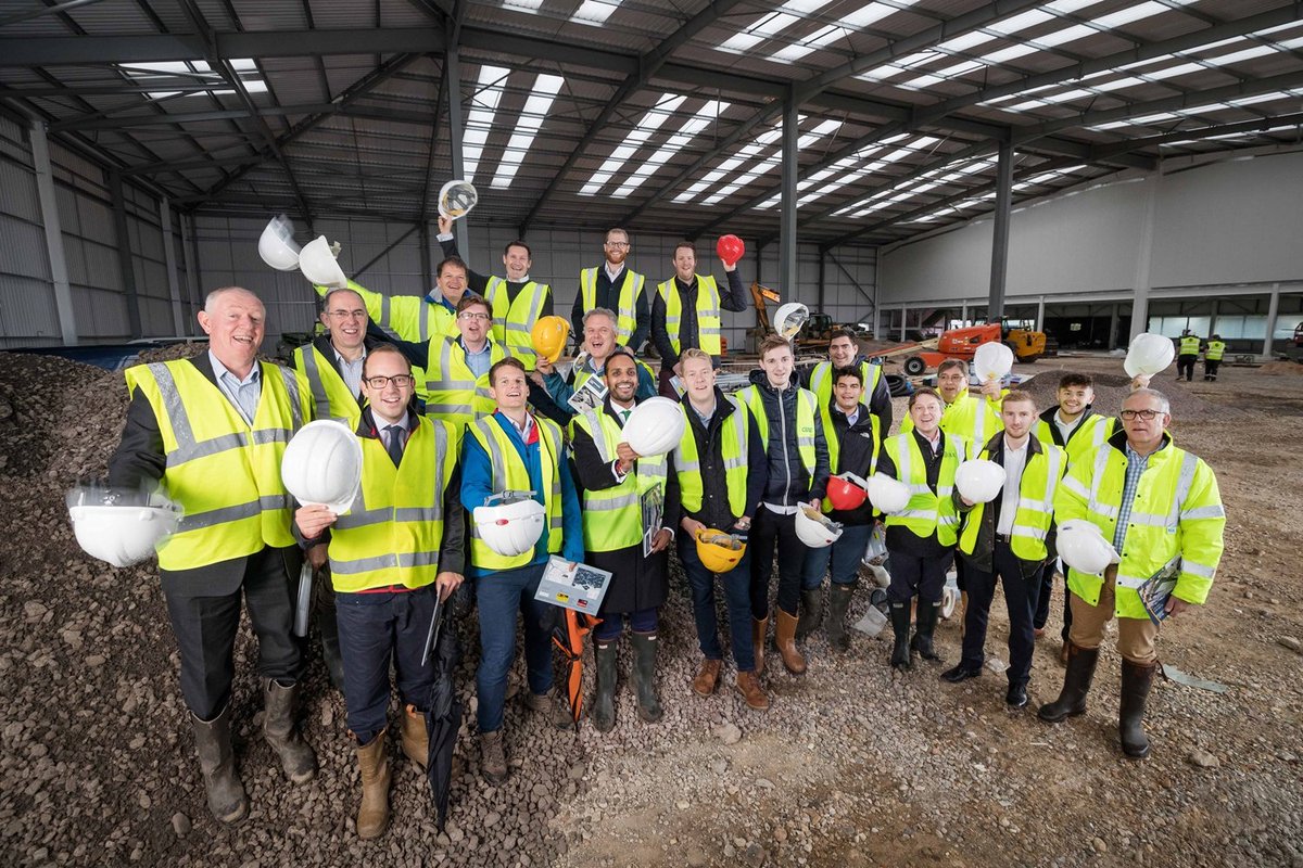 VailWilliams's tweet image. 🗞️News: The logistics market is booming meaning warehouse space is limited across the Solent, but @palomacapital has a solution. Introducing the latest development at Interchange Park, due to complete in Jan 2020!

vailwilliams.com/news/logistics…

#IndustrialUnit #Portsmouth