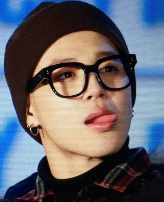 SJM på X: jimin with specs is a whole blessing  / X