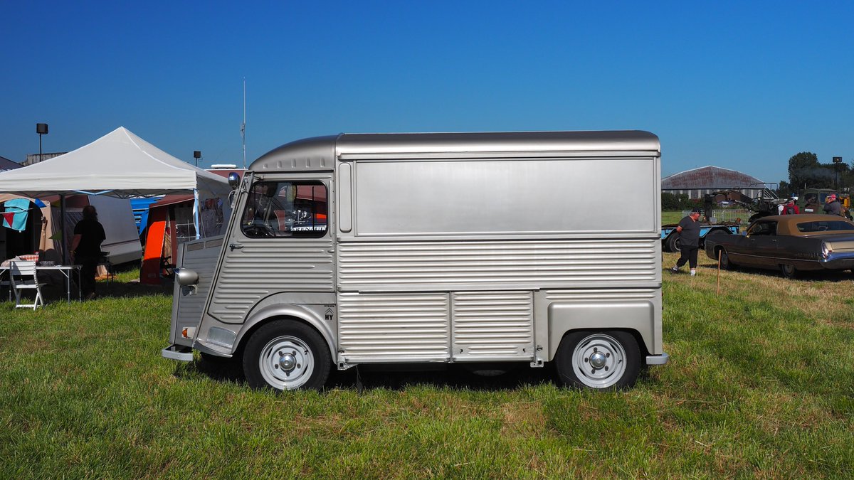 PYEtienney's tweet image. 1948-81 #Citroën #TypeH