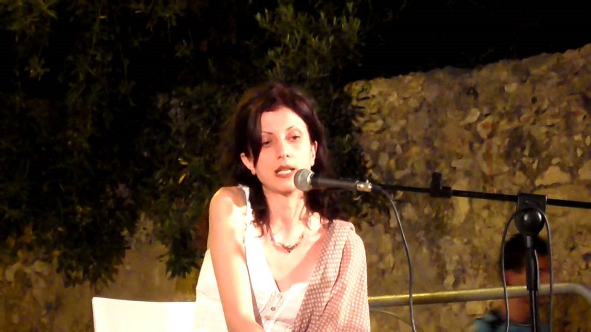 Un estratto da "Alcohol", romanzo inedito di <a href="/VTomassini/">veronica tomassini</a>

… un gruppo di bevitori, dell’est Europa, ex miliziani, mercenari, nostalgici, nazionalisti, cekisti, progressisti...

Felici di proporlo, celebriamo la caduta del #MuroDiBerlino

Buona lettura 

lucialibri.it/2019/11/11/alc…