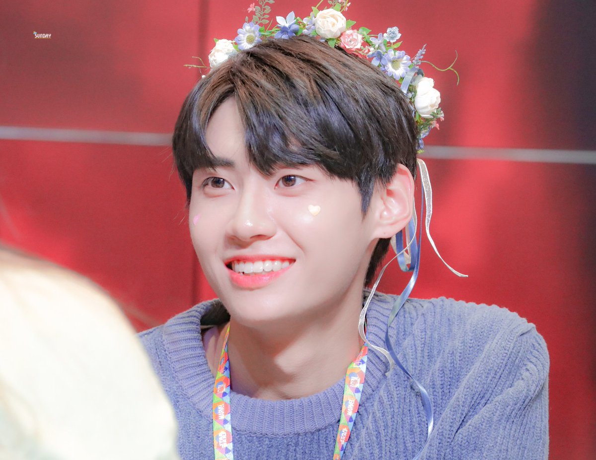 SunDay_608's tweet photo. [191109] [I Like That 팬싸]

전 이진혁 화관 처돌이

#이진혁 #LEEJINHYUK https://t.co/5YTFckQ8Sr