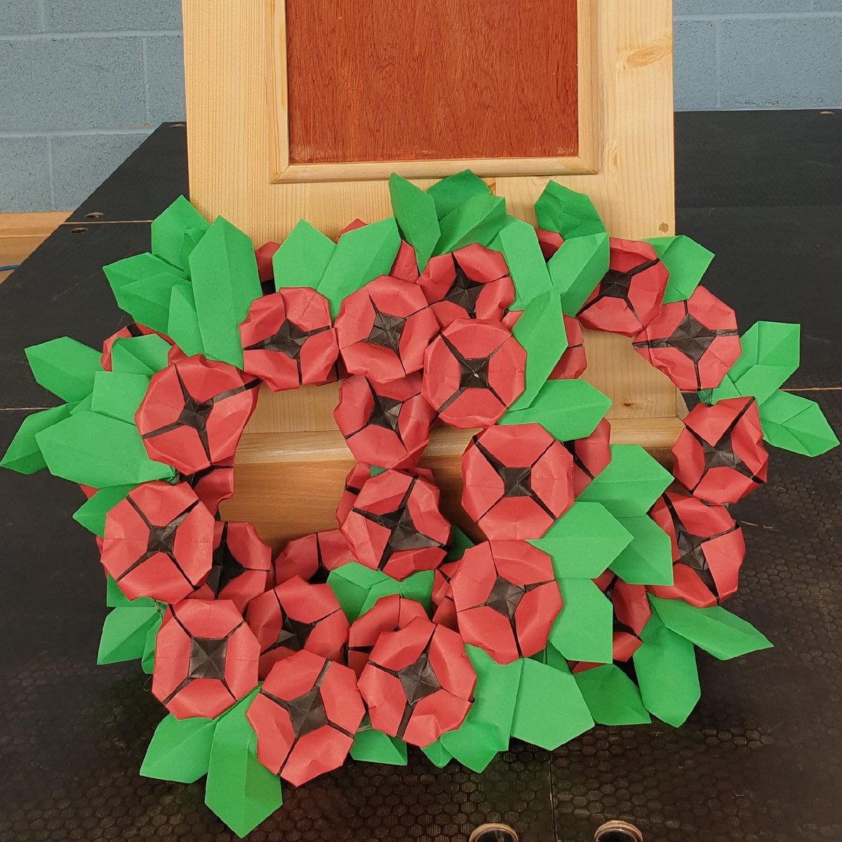 bristol_free's tweet image. The wreaths used in our remembrance ceremonies on Friday were made by Art Club last week #wewillrememberthem