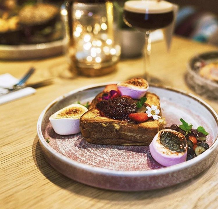mood: let’s 🤤 do 🤩 brunch 😋 

📸: <a href="/WeAreFoodWell/">FOODWELL</a>