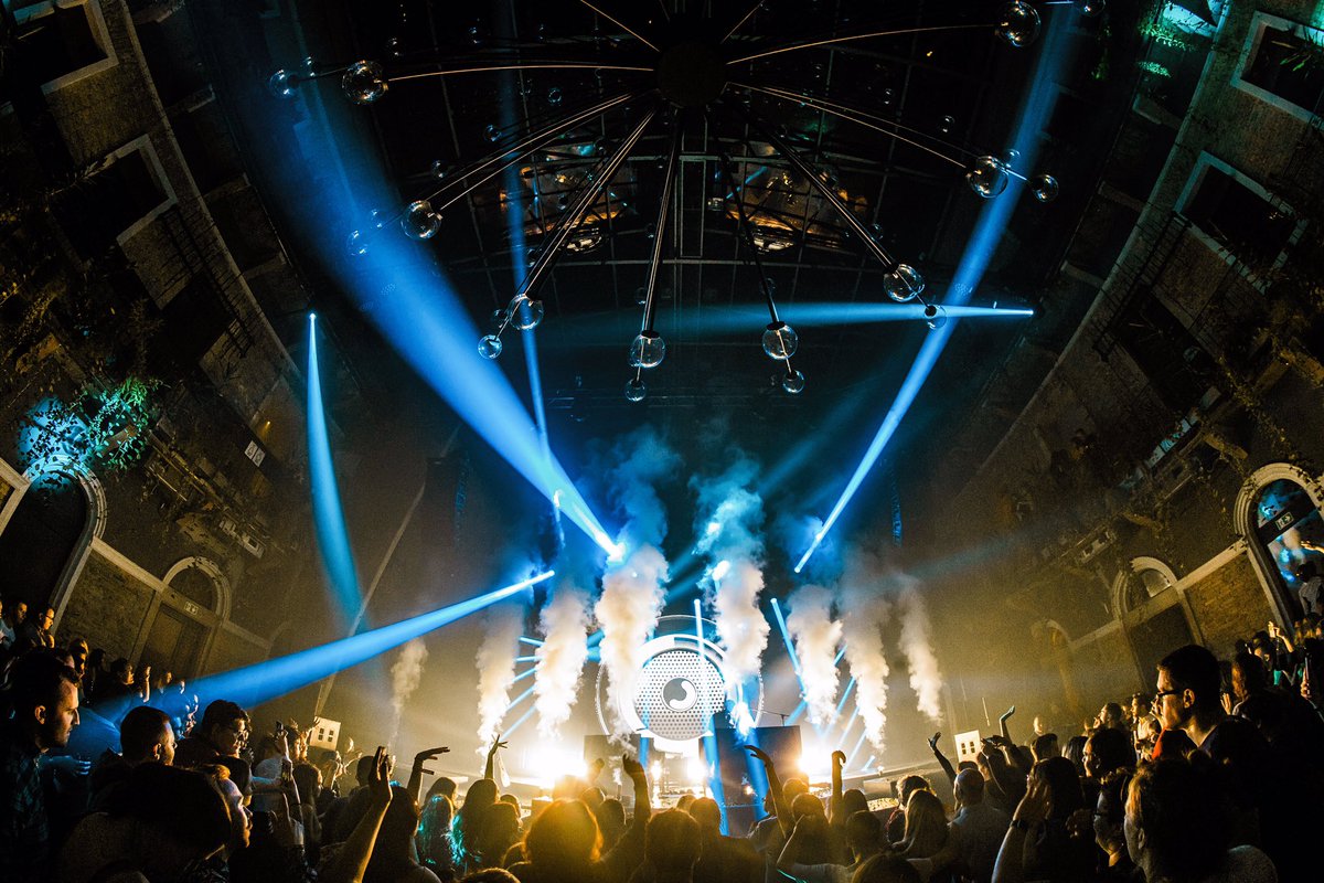 djfitix's tweet photo. It’s Party time #budapest 
#millermusicamplified 
•
•
•
•
•
•
@MillerPanama https://t.co/U9IxCrZtXt
