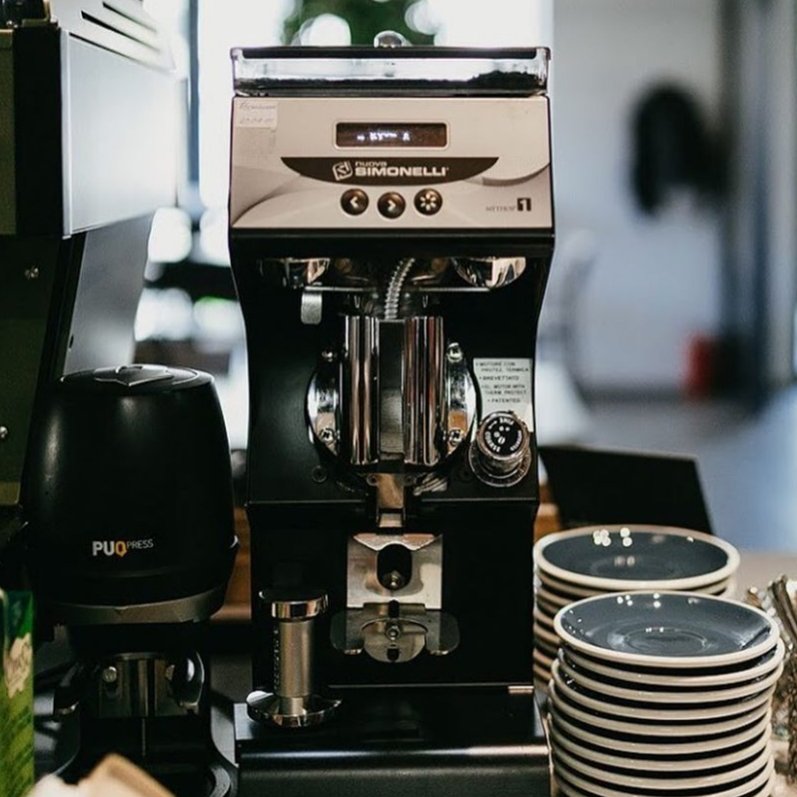 nuovasimonelli's tweet photo. Infinite, stepless grind control and micrometric adjustments – #Mythos1 gives you the ability to hone in on the perfect grind size for each coffee! #NuovaSimonelli https://t.co/3cdeYMrsNQ