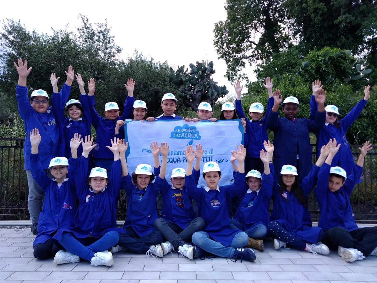 Representing Italy, Oro Blu Linguaglossa! 💦 🇮🇹#WaterExplorerInternationalEvent2019 <a href="/InEuropa_UE/">InEuropa</a> 

Read about their waterful work here: waterexplorer.org/mission-contro…
