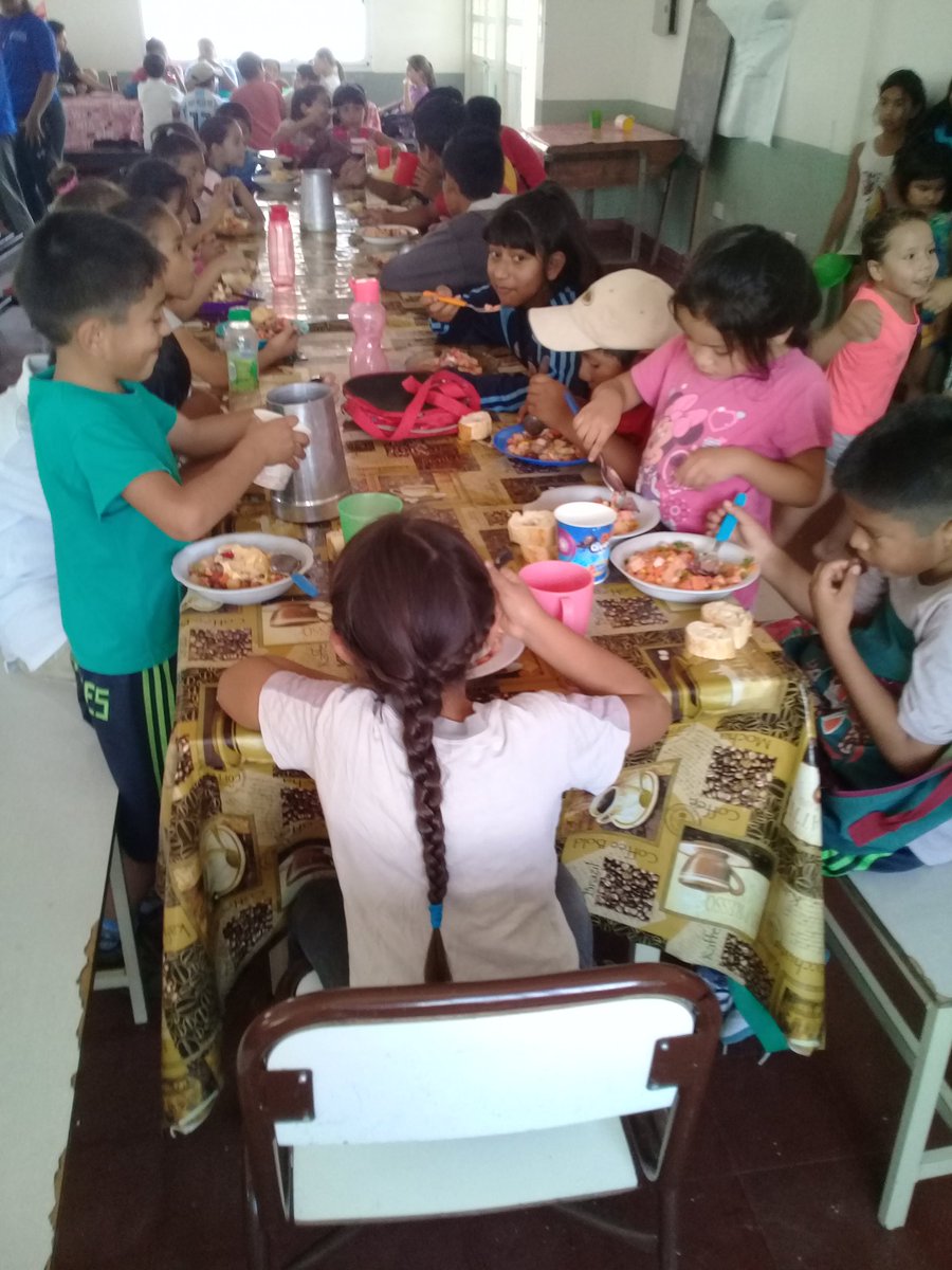 Jesi232323's tweet photo. Plan Alimentario Salteño, Escuela Leopoldo Lugones. 
@rubem_dario29 @fguillesaavedra @patriciapinasco https://t.co/Pc26tjo21Q