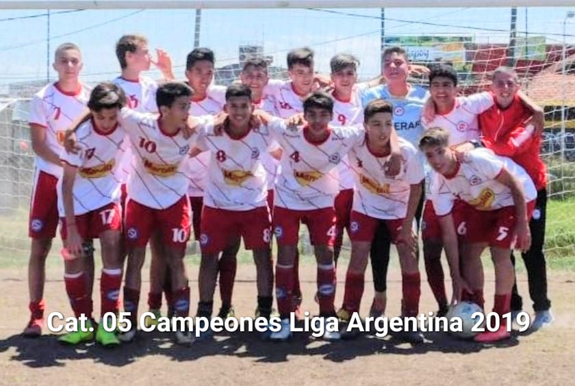juancito_Fera's tweet photo. Otro año acompañado a los chicos!!!!
Felicitaciones!!!
#Marolio 
Orgullosos de ser argentinos ❤ https://t.co/5IQDdVckq4