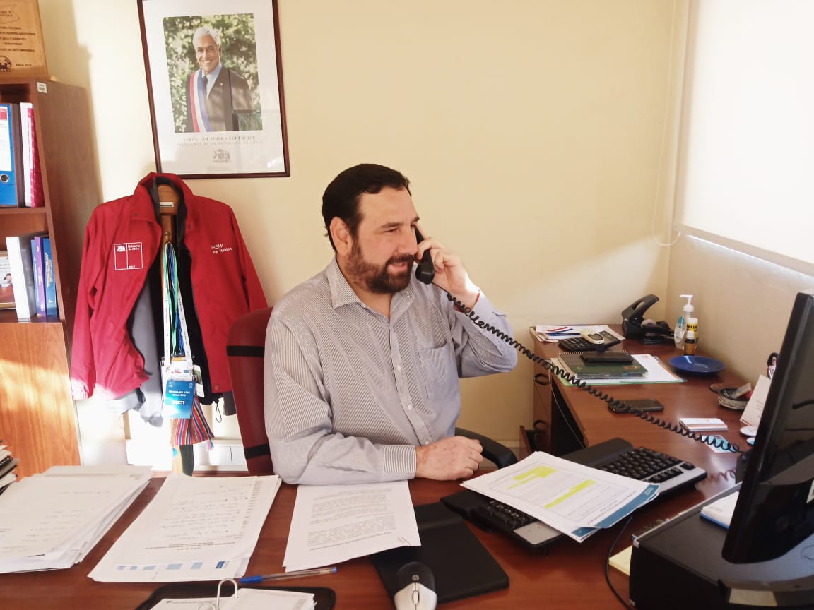 MinagriArica's tweet photo. 🇨🇱☑️🤝 Partimos esta semana con una entrevista en "Agenda Noticiosa" de radio @UTarapaca
conversando con Ricardo Castillo acerca de la #NuevaAgendaSocial impulsada por
@sebastianpinera y la importancia del diálogo y el trabajo asociativo con el agro regional. #ChileInforma https://t.co/2NRYSxYAM3