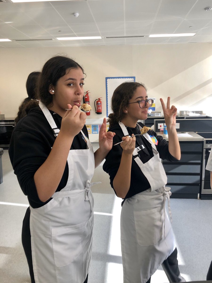 MsLaurieCooper's tweet photo. After inquiring into #cuisines from different countries, grade 10 created todays recipes by combining ingredients &amp; cooking methods from multiple countries to create these unique global cuisines. #globalcuisine #WeRGIS #WeRGISDesign #RecipeOfTheDay https://t.co/vGrHykvTcA