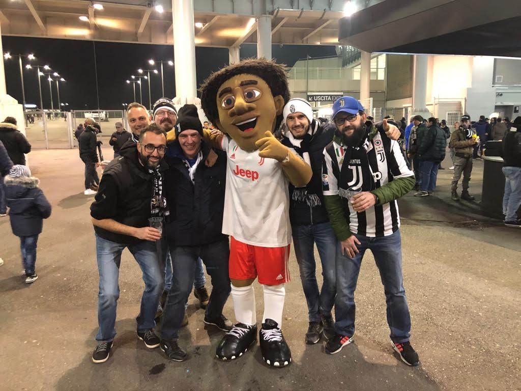 ivanchiari1976's tweet photo. #amicizia #juventus @juventusfc @ValcalepioJC #JuveMilan https://t.co/nbJpLkLW1D