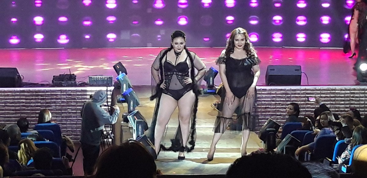 Хөвсгөр бүсгүйчүүдийн загварын шоу Монголд анх удаа зохион байгуулагдав.