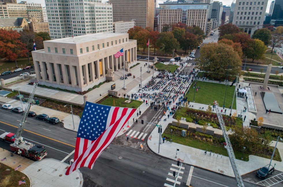 We're full of #Gratitude on this 100th anniversary of #VeteransDay.

Thank you to all who've served in our nation's military. We salute you.🇺🇸 

And thank you, #StLouis, for helping make our first year since #SoldiersSTL reopened a memorable one: mohistory.org/blog/soldiers-…