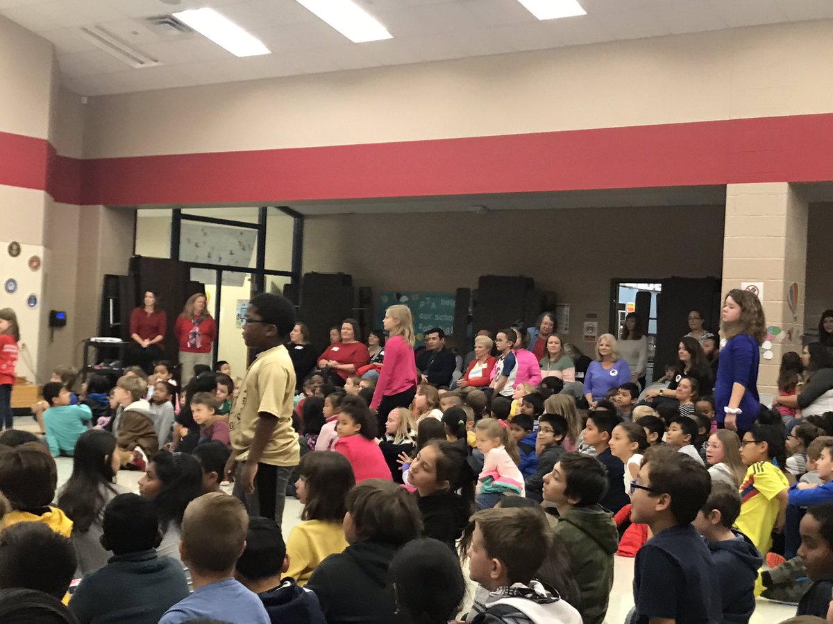 greenla35's tweet photo. Thankful for our Veterans! @MorningsideES @angelonem78 @tnwest03 https://t.co/AKgaBQtQzh