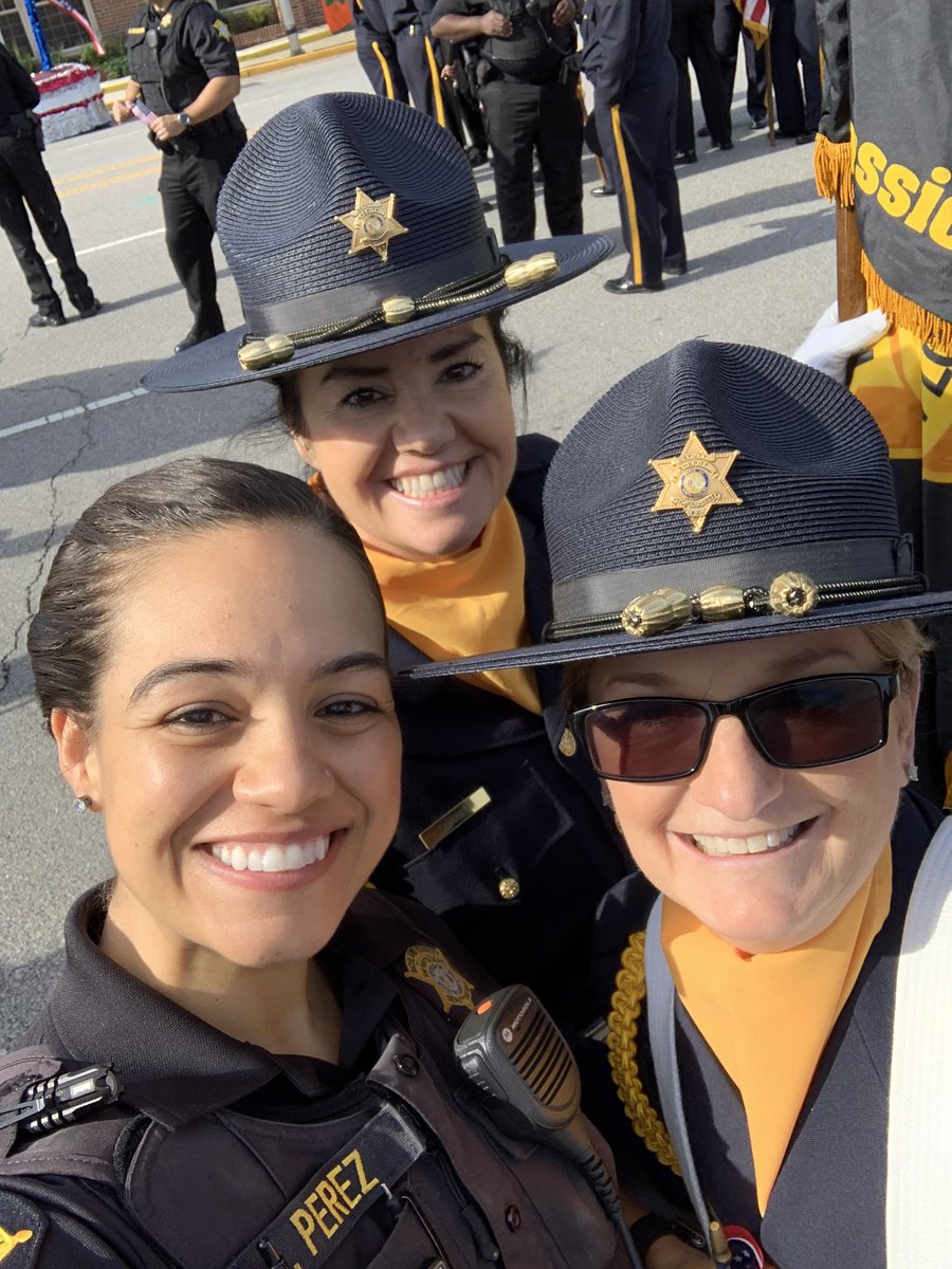 Got to see my #Sista @addy_pez today!! Miss ya Gal. #VeteransDayParade #RCSDSRO