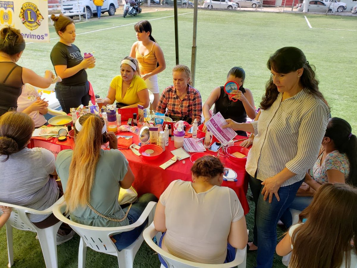 IniciativaProg's tweet photo. Se lleva a cabo con éxito una jornada medica mas de Iniciativa Progresista... beneficiando al Campo La Costerita con la unión de grandes instituciones  "La importancia de hacer estas acciones, es acercar algunos servicios...  comenta @TonyQuinteroC 

https://t.co/Bn8uvsRNnf https://t.co/uMJsQAK3Es