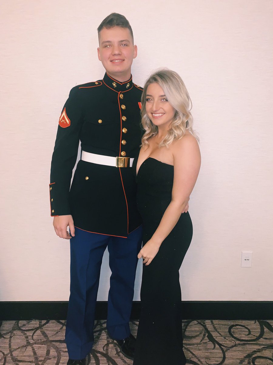 alohahay's tweet photo. happy veterans day 🎖🥰 https://t.co/4Xm4anG2bl