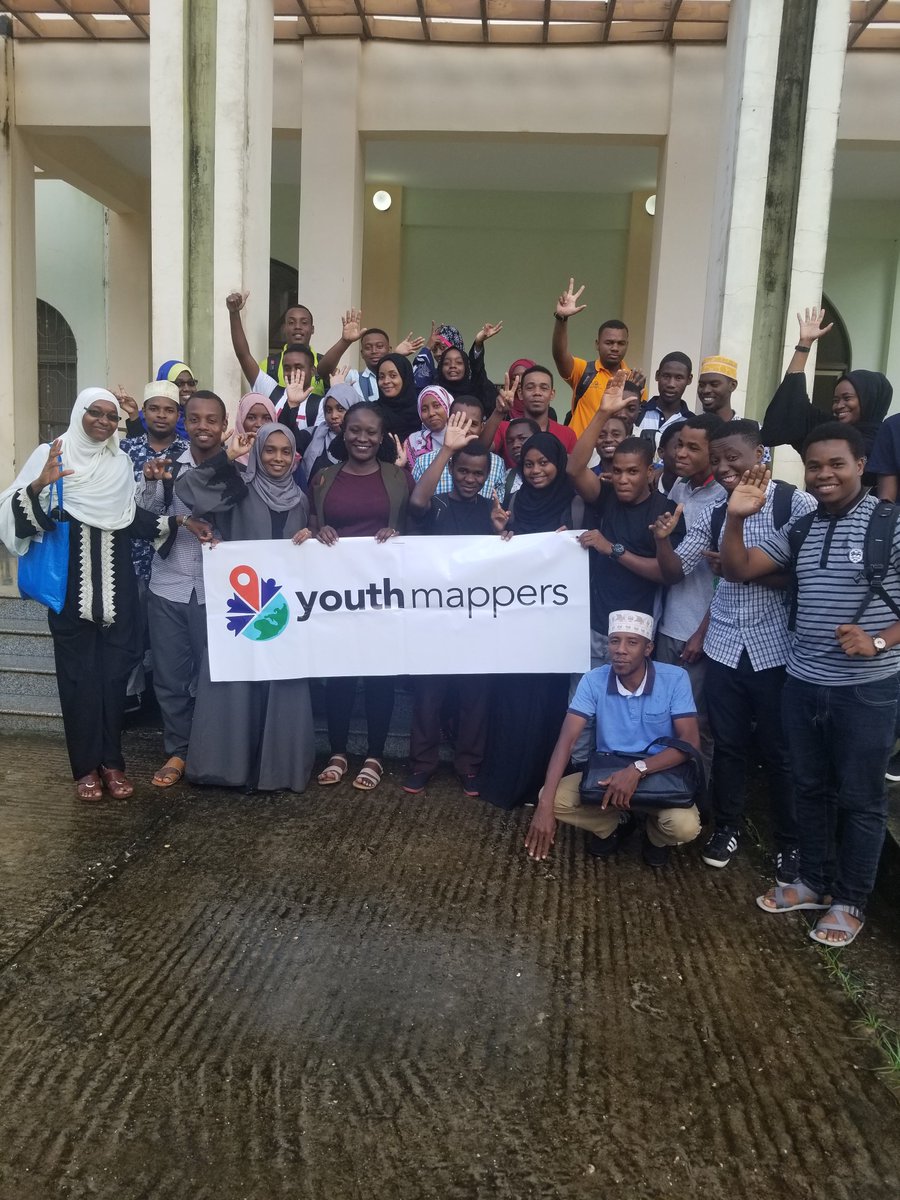youthmappers's tweet image. This year #YouthMappers celebrates #osmgeoweek as a community of 175 chapters across 45 countries! #MondayMotivation #LetGirlsMap We don&apos;t just build maps, we build #mappers!