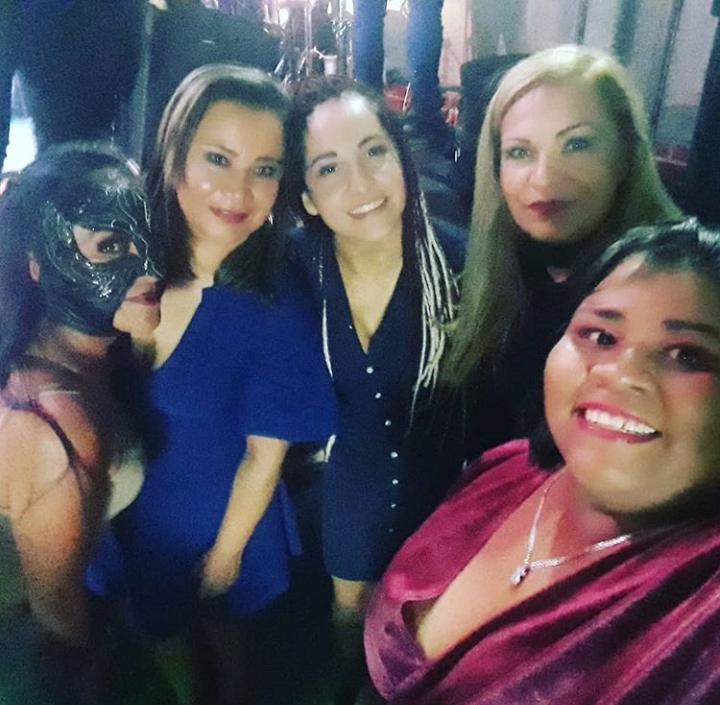 CassSandyGarca1's tweet photo. Gusto verlas y buen rato de no saludarlas. https://t.co/iCEKJuS5lj