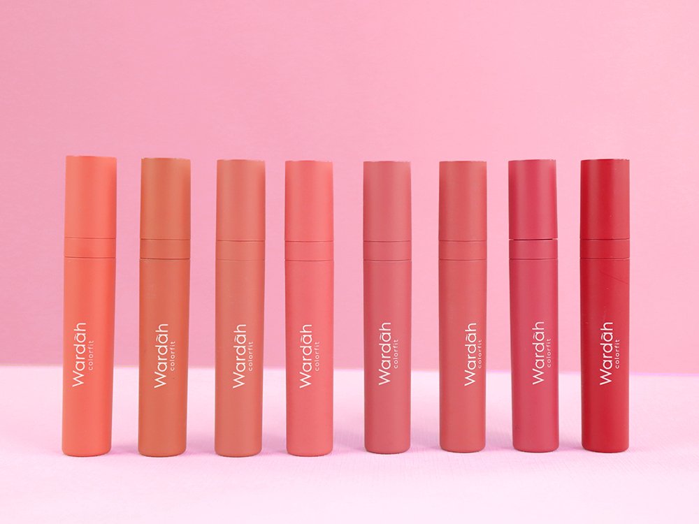 sparklelle's tweet photo. 23rd Giveaway By Sparklelle ✨💕
Hadiahnya 2 lipcream/liptint/lipstick dari MERK LOKAL yg ada di foto 👇 bebas pilih shade &amp; merknya!
Rules:
1. RETWEET tweet ini, reply pake #23GAbySparklelle
2. Follow twitterku / shopee SPARKLELLE link: https://t.co/hIgVHNM71M

GOODLUCK GUYS 😁 https://t.co/bCgTL771br