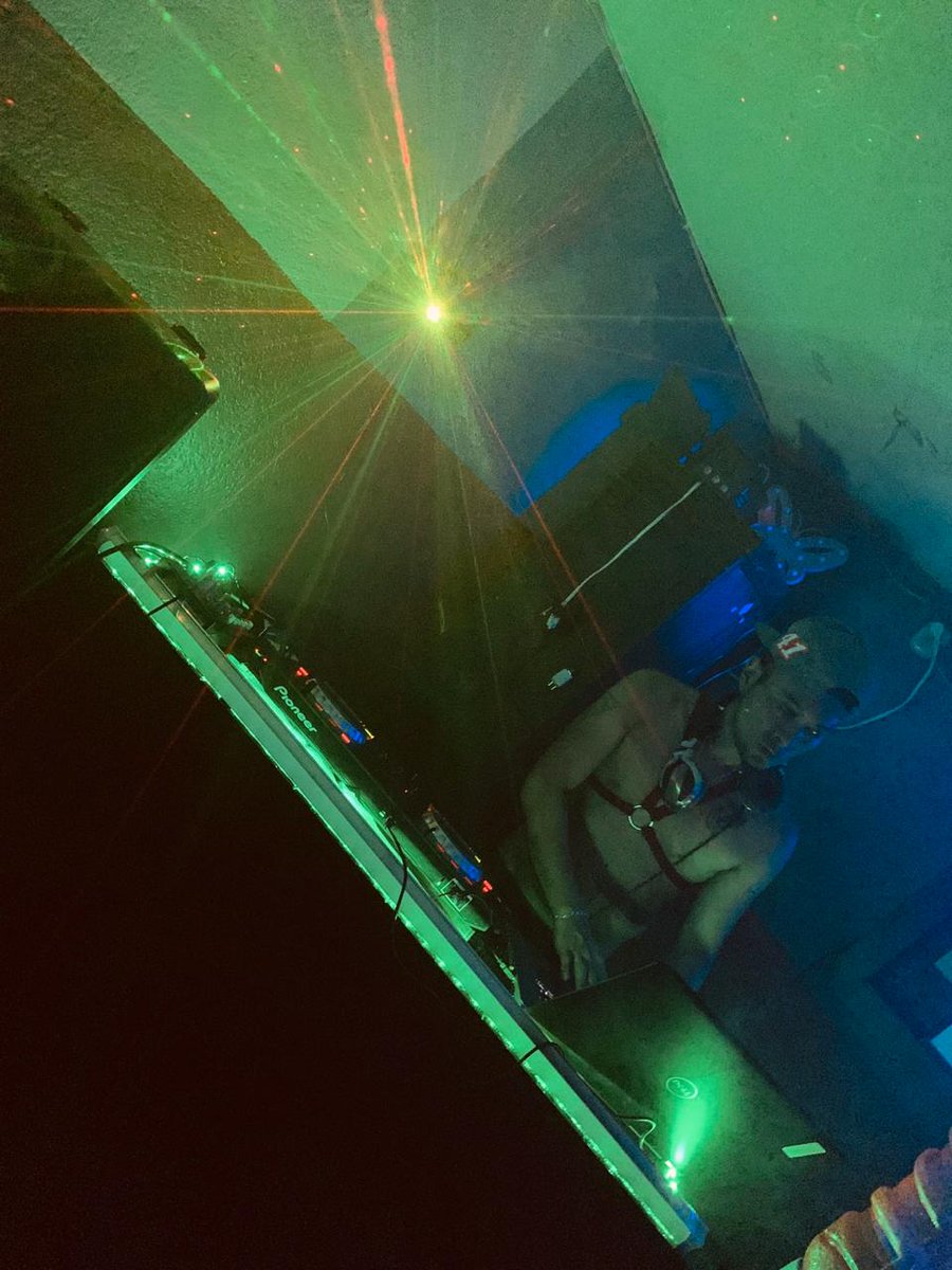 ExtasisCDMX's tweet photo. Estamos buscando  #ExtasisPartner
Ofrecemos beneficios exclusivos para ti y tus seguidores o también 
Organiza tus Orgy Party’s en @NewExtasis

@gaytoon777
@Dieguito_elfavo
@CabronAct
@CuleadorapeloMX
@OrgysCDMX
@cruising_cdmx
@sonsexyschicos
@interactive_man https://t.co/ujfjQXHX3w