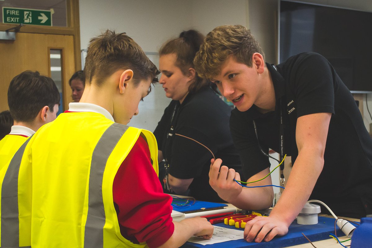 stamfordcolluk's tweet photo. Construction Skills 2019 was incredible!
Last week we welcomed primary and secondary school students to take part in a variety of construction based activities!π·πΌββοΈ
Big thank you to @slgta15 and all of the other organisations that got involved!β
#princeenergy https://t.co/CWDJ2gs7hZ