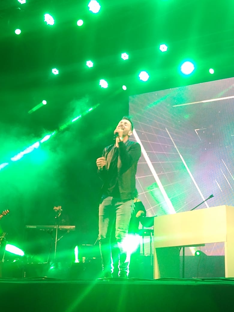 FCAngelDorado's tweet photo. Imágenes de los que fue el show en Crespo, Entre Ríos 🌟

Anoche pudimos vivir un encuentro muy especial y emotivo de principio a fin.
¡Gracias @AxelOficial por tu entrega de siempre! https://t.co/5dHsWUPaAq