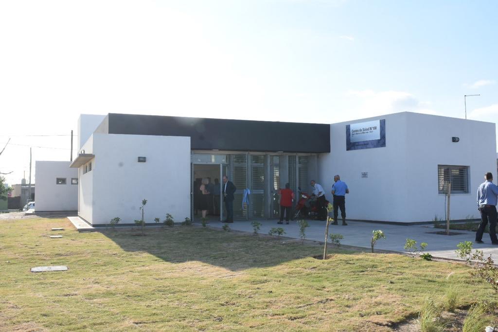 ramonjmestre's tweet photo. 👨‍⚕️¡El Centro de Salud número 💯 ya está listo! Ahora los vecinos y vecinas de barrio Héroes de Malvinas y Vicor van a poder a atenderse gratuitamente en distintas especialidades. https://t.co/NLzegBLJWP