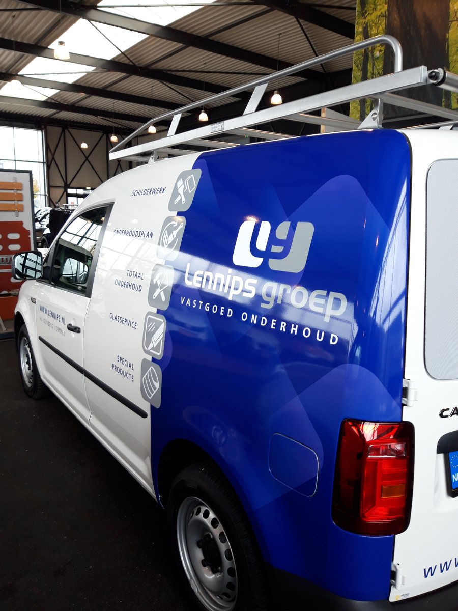 AutoCombi's tweet image. BESTICKERING l Work in progress 🚧 Nieuw ontwerp #autobestickering door @Alfabetreclame voor Lennips Groep.