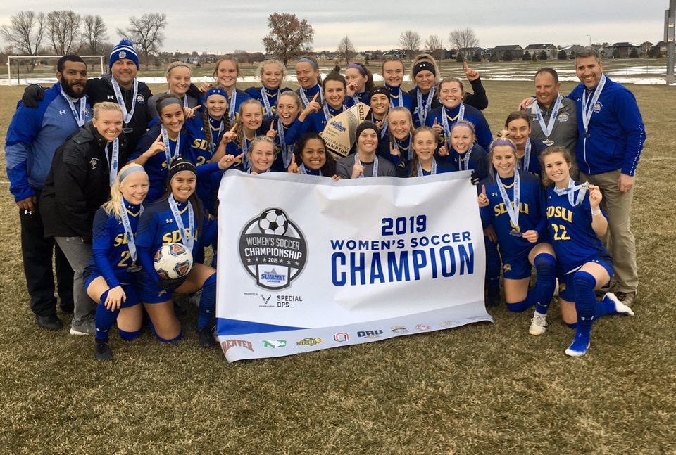 darien_jacobson's tweet photo. No better feeling pt.2 💛💍 https://t.co/cB0NaF6XTW