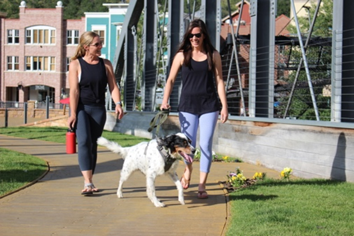 Moisture wicking, quick drying and great looking, our Lightweight Capri Tights will allow you to turn up the heat and sweat comfortably. bit.ly/2MJpUqf