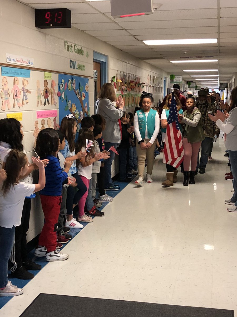 JBelako's tweet photo. Celebrating Our Veterans at Courtland Elementary with a wonderful breakfast and a parade led by the Girl Scouts! https://t.co/LI0RVnk5ml