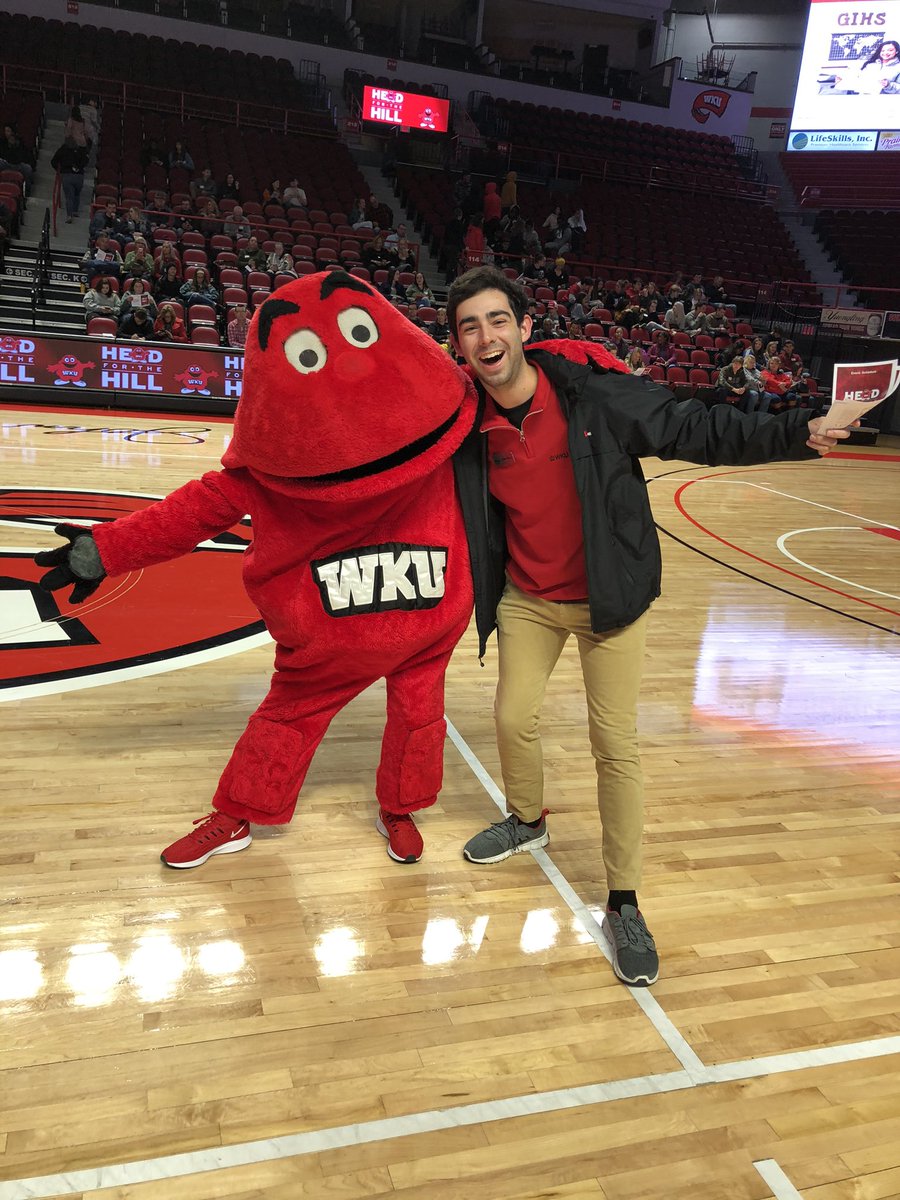 TopGuideLiam's tweet photo. Nothing Better then seeing my Best Friend in the morning! @wku #WKU2024 #headforthehill https://t.co/cw7xMSqxkt