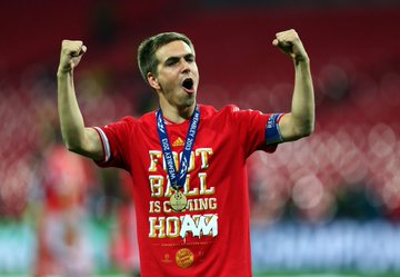 Happy 36th birthday to FC Bayern and Germany legend, Philipp Lahm! 