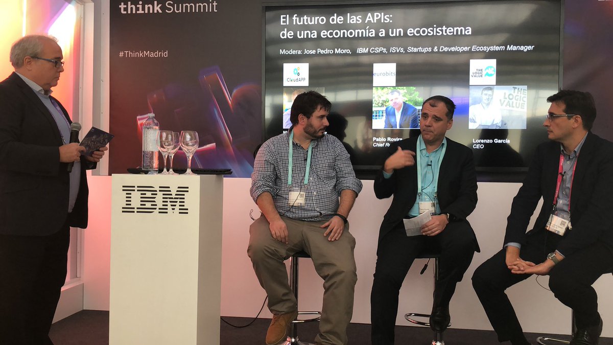 LauraGPalicio's tweet photo. #ThinkMadrid Las APIs, han venido para quedarse? #cloudAPPi #eurobits #logicvalue Definitivamente, si!! https://t.co/SslCfelBdZ