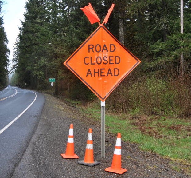 #pdxtraffic U.S. 26 WB CLOSED tonight for sign installation: Be ready for a lengthy detour near North Plains. Sunset Hwy closed midnight to 5:30 a.m. Mon and Tue, Nov. 11 and 12. During the closure, travelers will detour by using Exit 57 at Glencoe.