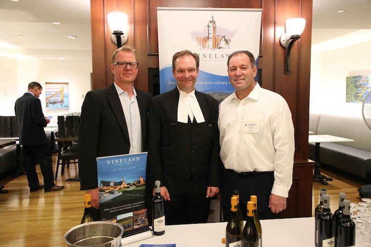 Congrats to Three Dog Winery 2017 Dog House Red, Vineland Estates Winery 2017 Unoaked Chardonnay – named Ontario Legislative Assembly wines for 2020. <a href="/grapegrowersont/">Grape Growers of Ontario</a> <a href="/threedogwine/">Three Dog Winery</a> <a href="/VinelandEstates/">Vineland Estates Winery</a> @MPPArnottWHH