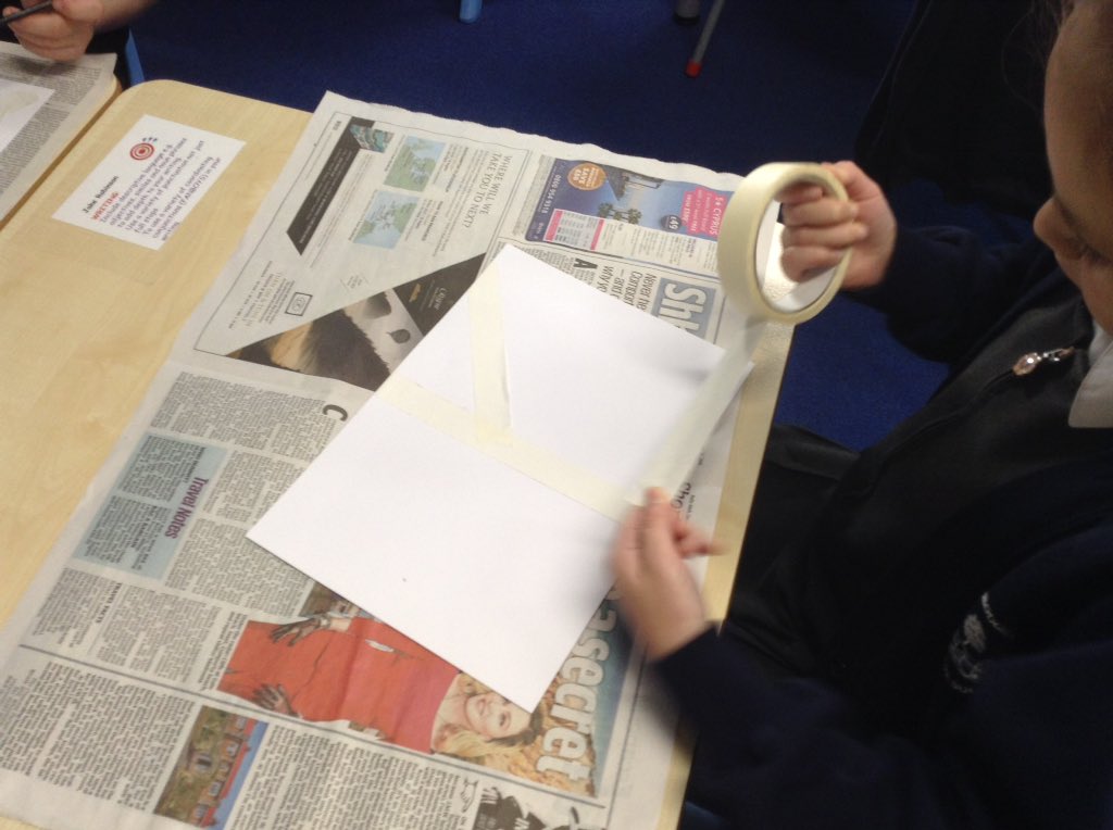 wash_lks2's tweet photo. To celebrate maths week in LKS2, we are using our knowledge of shapes in our artwork @MathsWeekUK @MathsHubs @WhiteRoseMaths #mathsweek2019 https://t.co/gCSiDJupKl