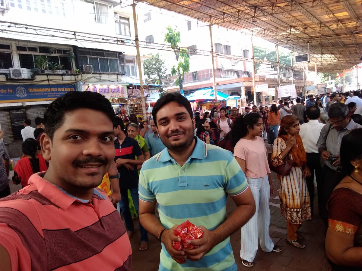 writemail2jay's tweet image. At siddhi vinayak mumbai.