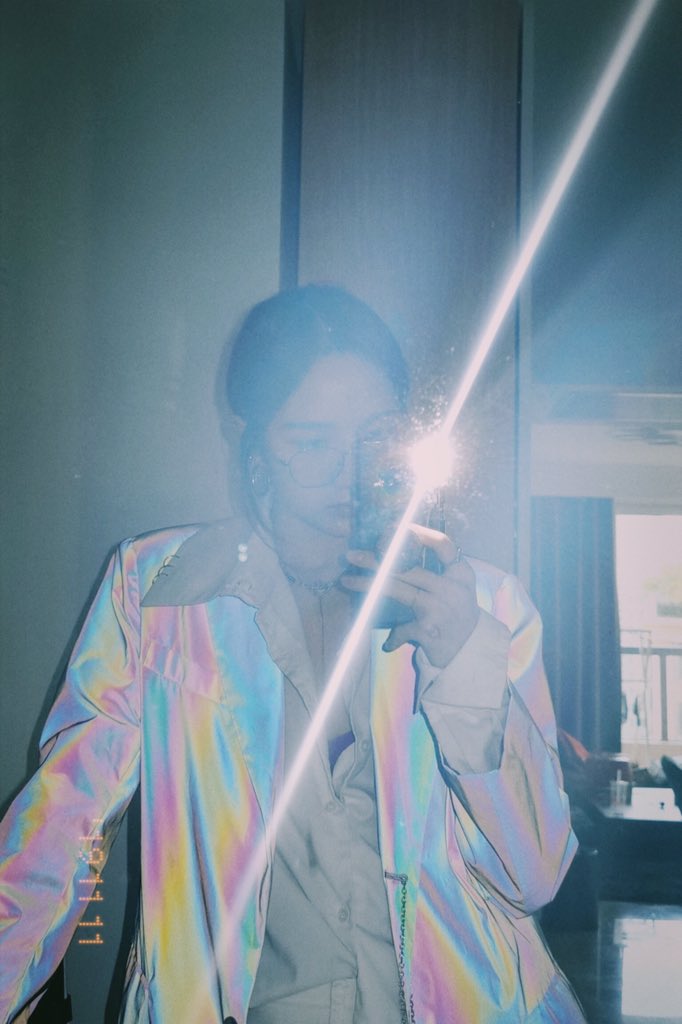 진짜 오래만에 트위터 ㅋ 안녕 저 지아 잘 지내고있어요 
Long time no see twitter ~ hi 👋🏼