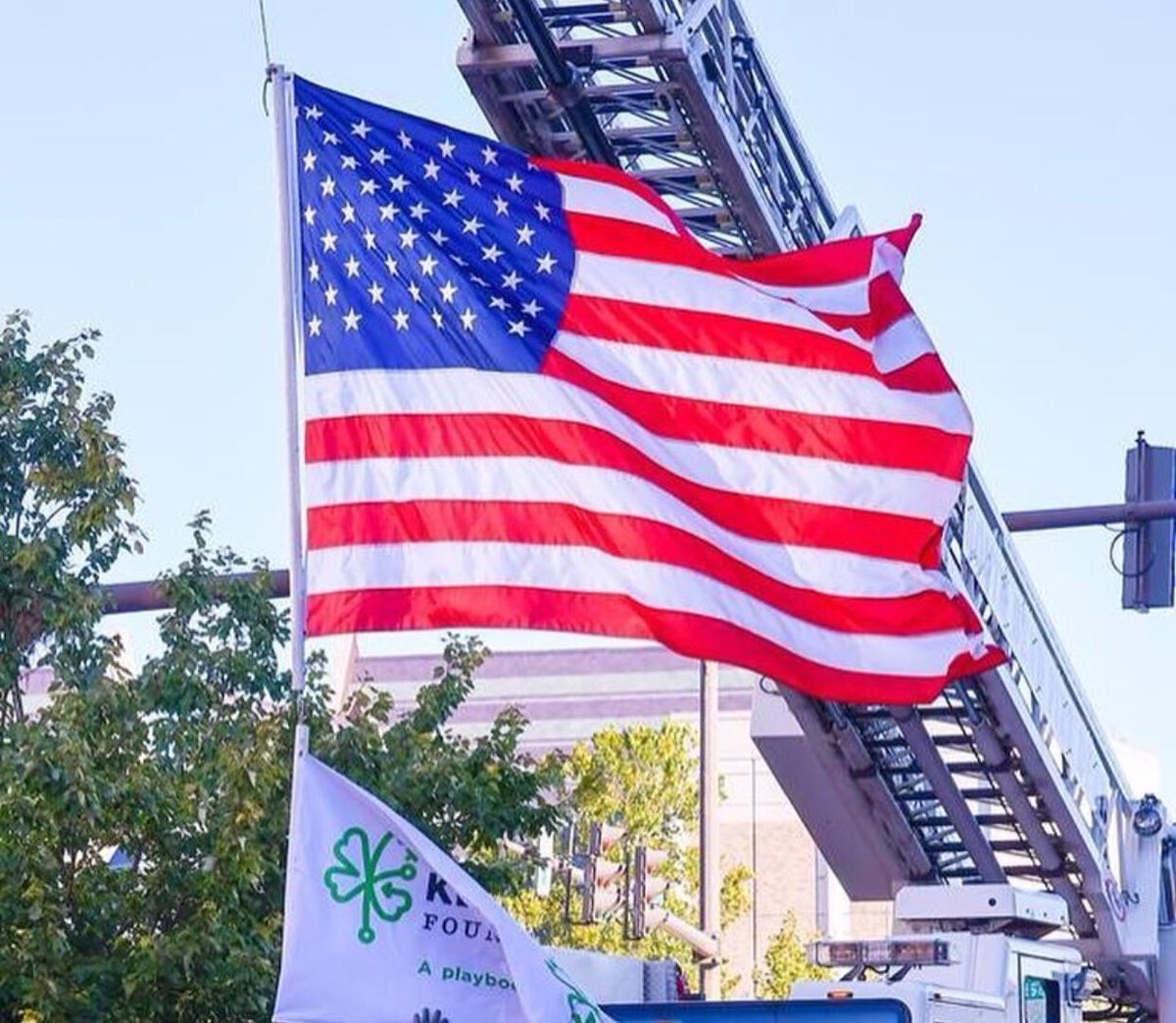 To all who have served and defended our nation, we thank you. #VeteransDay 🇺🇸