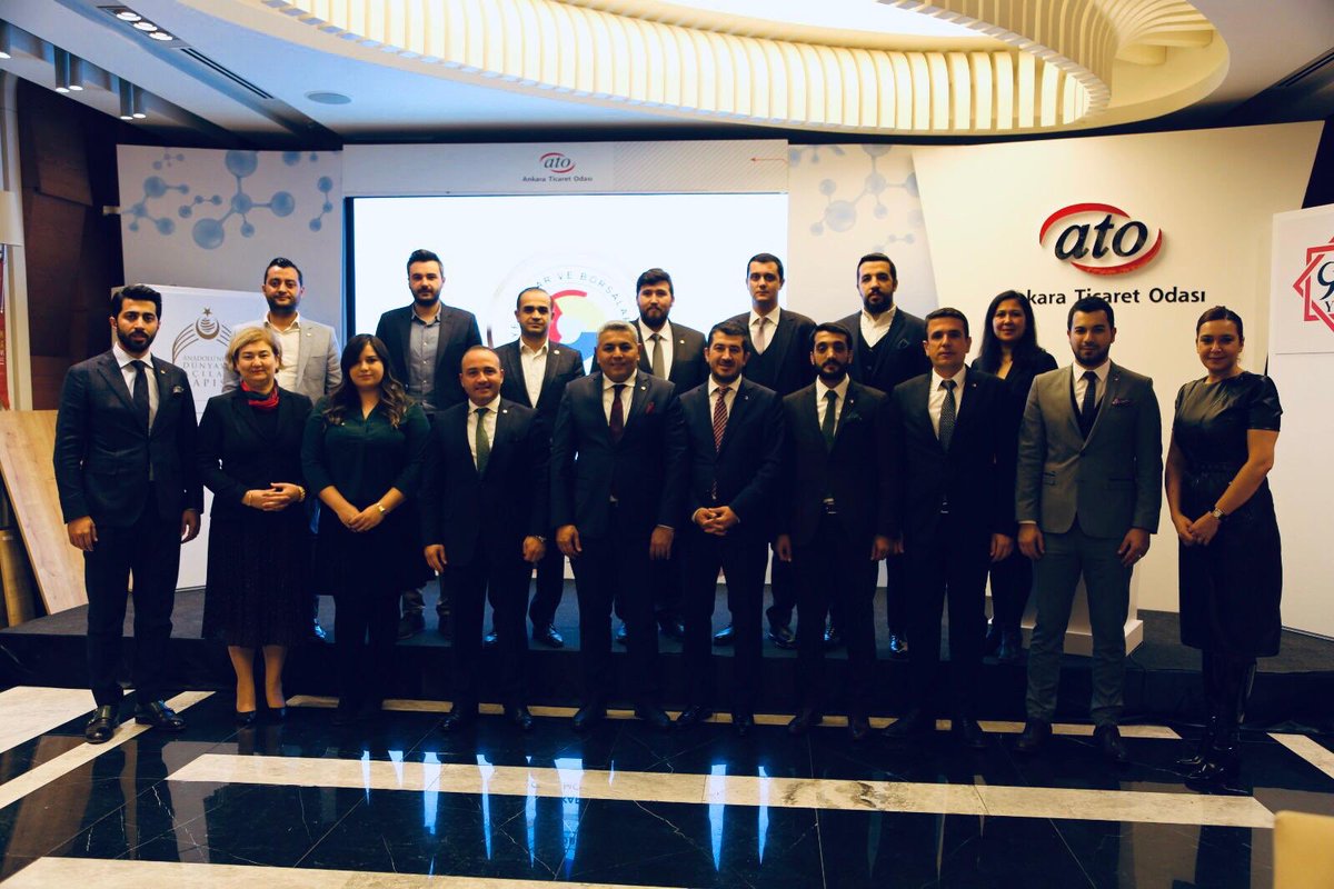 TOBB Yönetim Kurulu Üyesi ve Malatya TSO Başkanı Sn.Oğuzhan Ata Sadıkoğlu’nun teşrifleri ile onurlandırdığı TOBB İl Genç Girşimciler Kurulu Bölge Temsilcileri, TOBB Üst Kurul Toplantısı sonrası TOBB Ankara Genç Girşimciler Kurulu’nun ev sahipliğinde bir araya geldi.