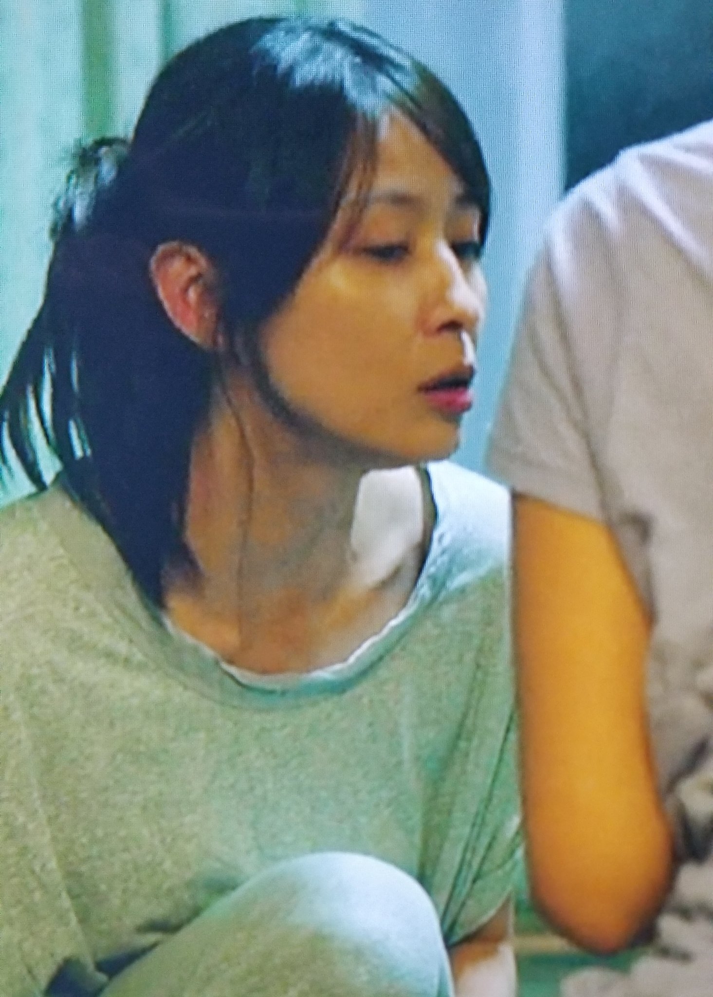 エイト V Twitter 美紀さんはほんのちょっとだったけど美しかった この髪型がまた良いなぁ てか娘に嫌がられてる感じが凄い出てて美紀さんな感じどこにもなくて1 30位しか出てないのに演技力半端ない 電話のシーンとかほんと好き 水野美紀 T Co Corj0xsc00