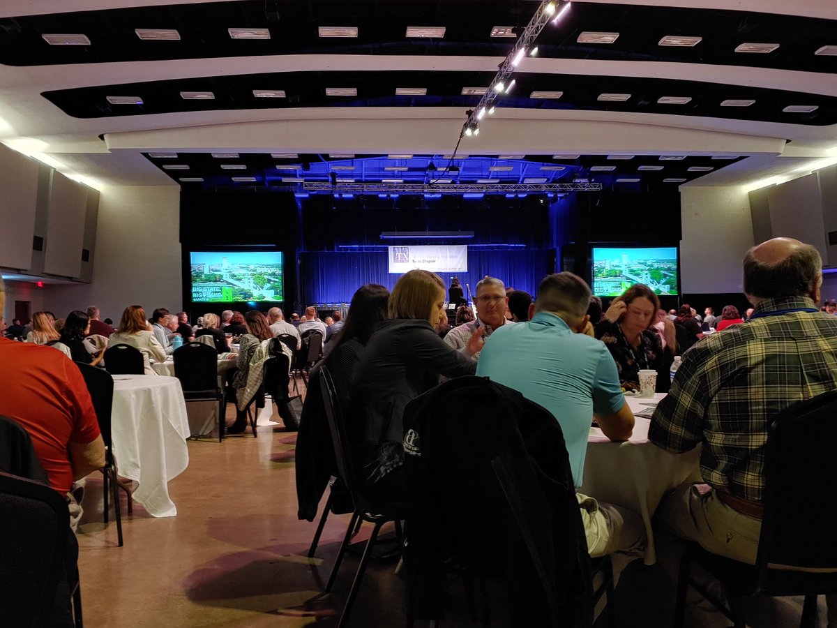 I enjoyed the urban planning sessions at #APATX19 last week. The corridor session was my favorite by <a href="/livableplans/">Jayashree Narayana</a> and <a href="/JasonClaunch/">Catalyst Commercial</a>. Also the future of transportation was fascinating with Jetsons travel on the horizon.