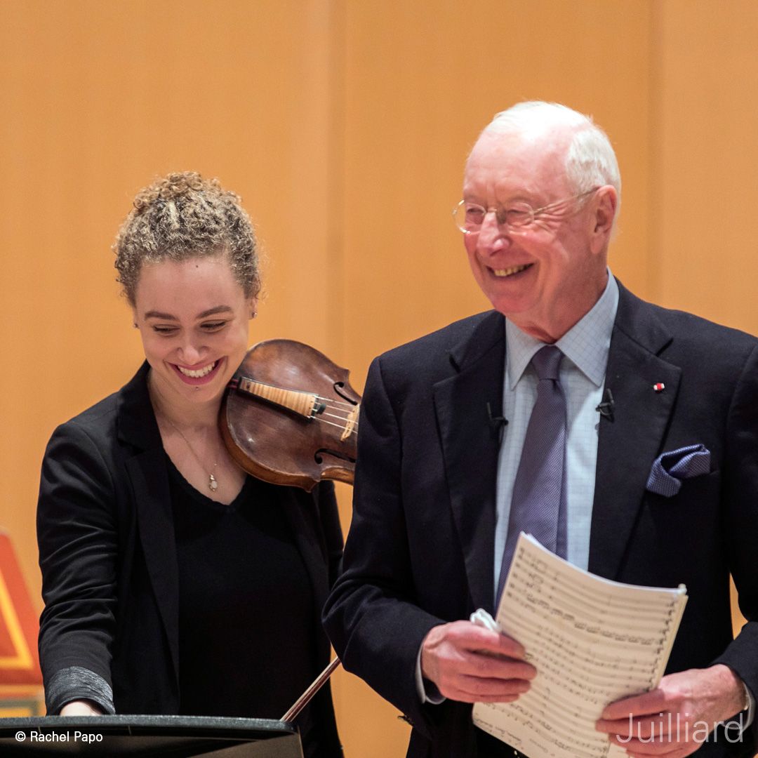 JuilliardSchool's tweet photo. Master Class Monday: enjoy a recent Historical Performance master class with William Christie! #10yearsofjuilliardhp https://t.co/LVBxs11t1M https://t.co/WuVDOnncbf