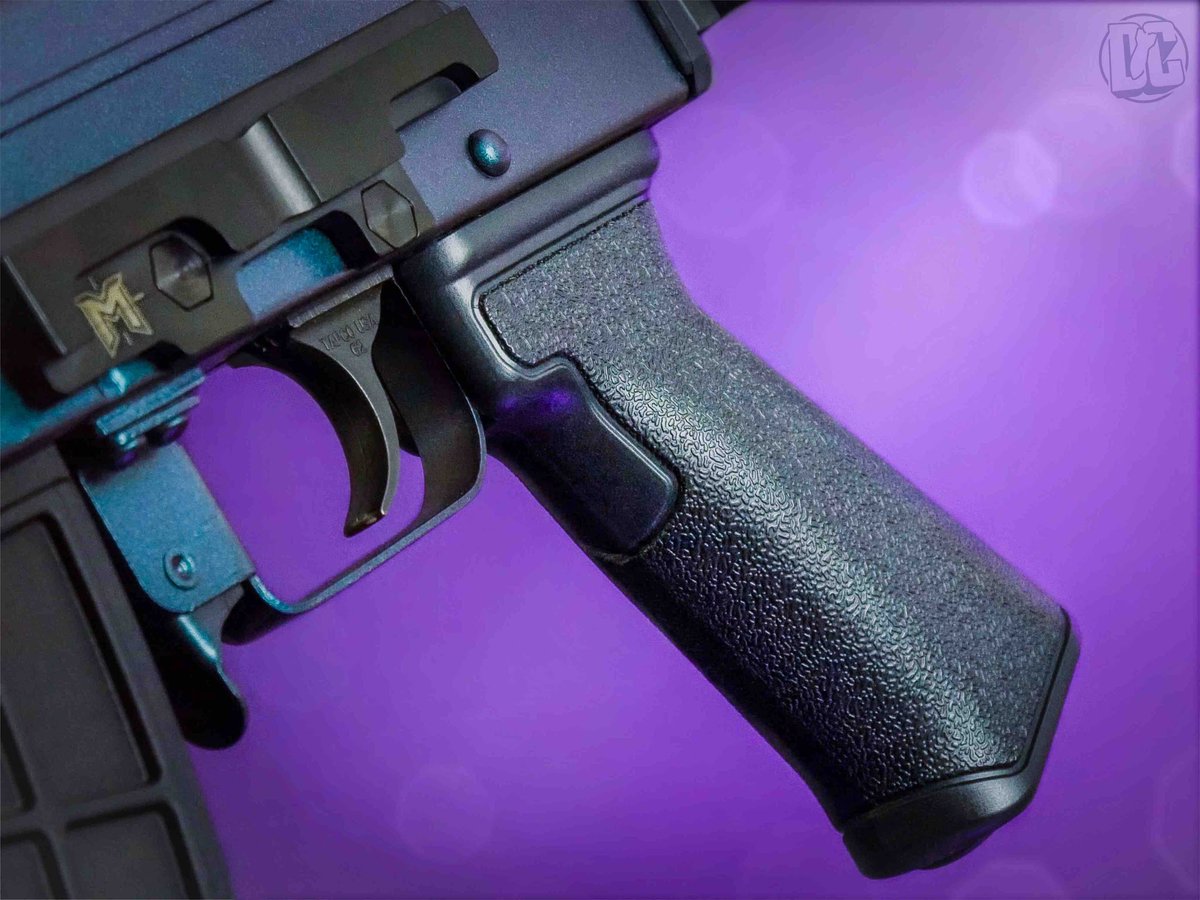DangerClosePics's tweet photo. The TDI Arms ERG grip is an easy, affordable and useful addition to any AK. See our instagram page for the micro review of the ERG grip and hundreds more beautiful weapon photos.

https://t.co/Wwwx1JHDpA

#dangerclosedigital https://t.co/5IvFMyEL3o
