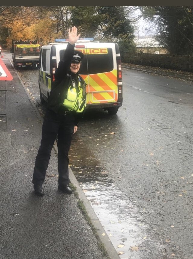 WYP_KirkRural's tweet image. Rural Officers 👮‍♂️ 👮‍♀️ carried out Pro Laser 🎥 Speed Checks today in the Vicarage Road area of Longwood after numerous reports from the Public luckily nobody was found to be speeding but words of advice  given to Motorists 👌👮‍♀️👮‍♀️🎥🚓